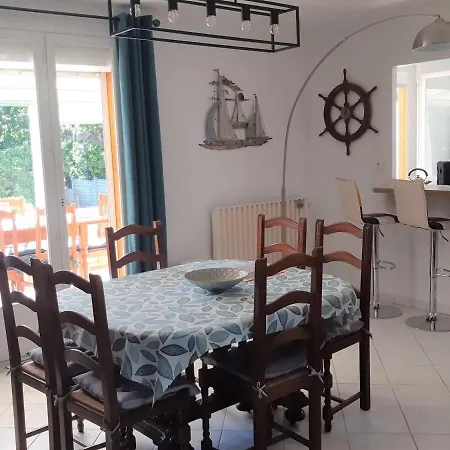Maison Avec Jardin, Veranda, Wifi, A 2 Km Du Port De Perros-guirec, St Quay-perros - Fr-1-368-313 Holiday home Saint-Quay-Perros